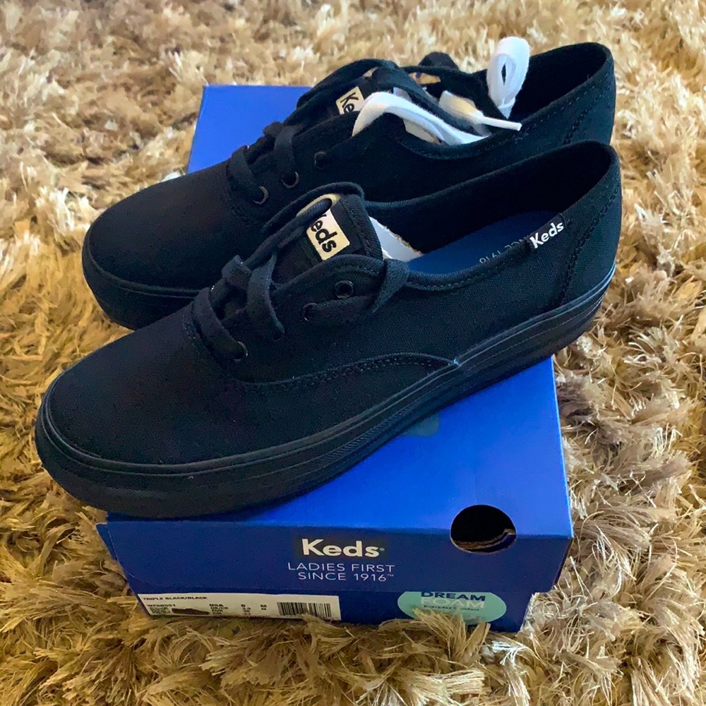 Brand New Black Triple Keds